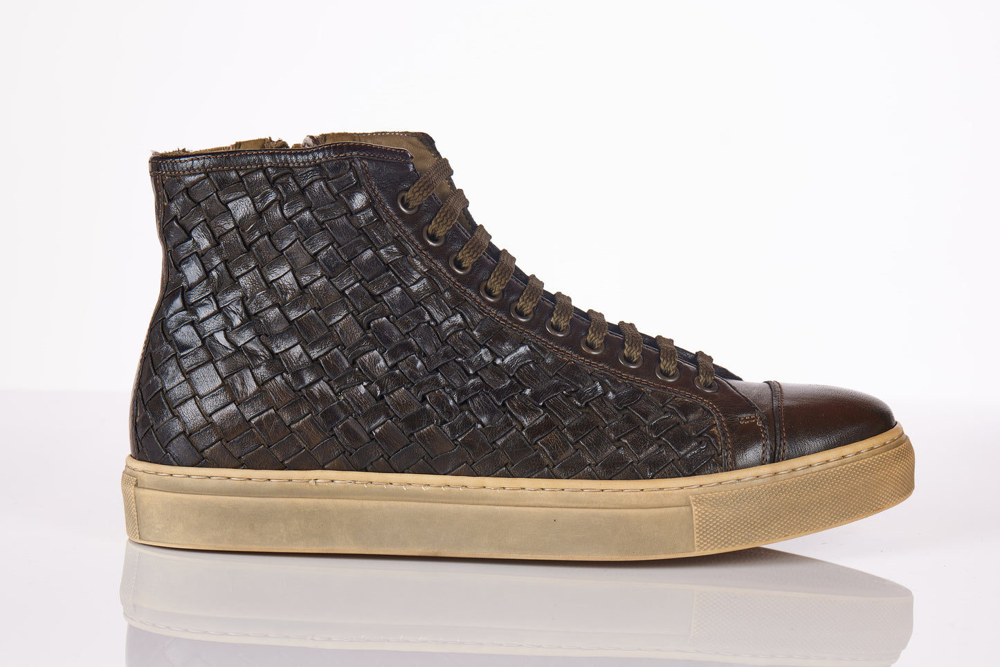 Sneakers alta in Bufalina intrecciata Bosco